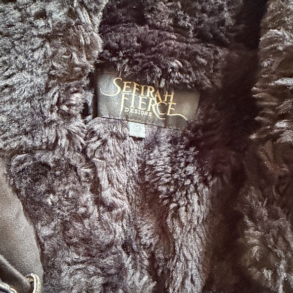 Black Cropped Jacket with Lace-Up Sleeves - Picture 5 of 7